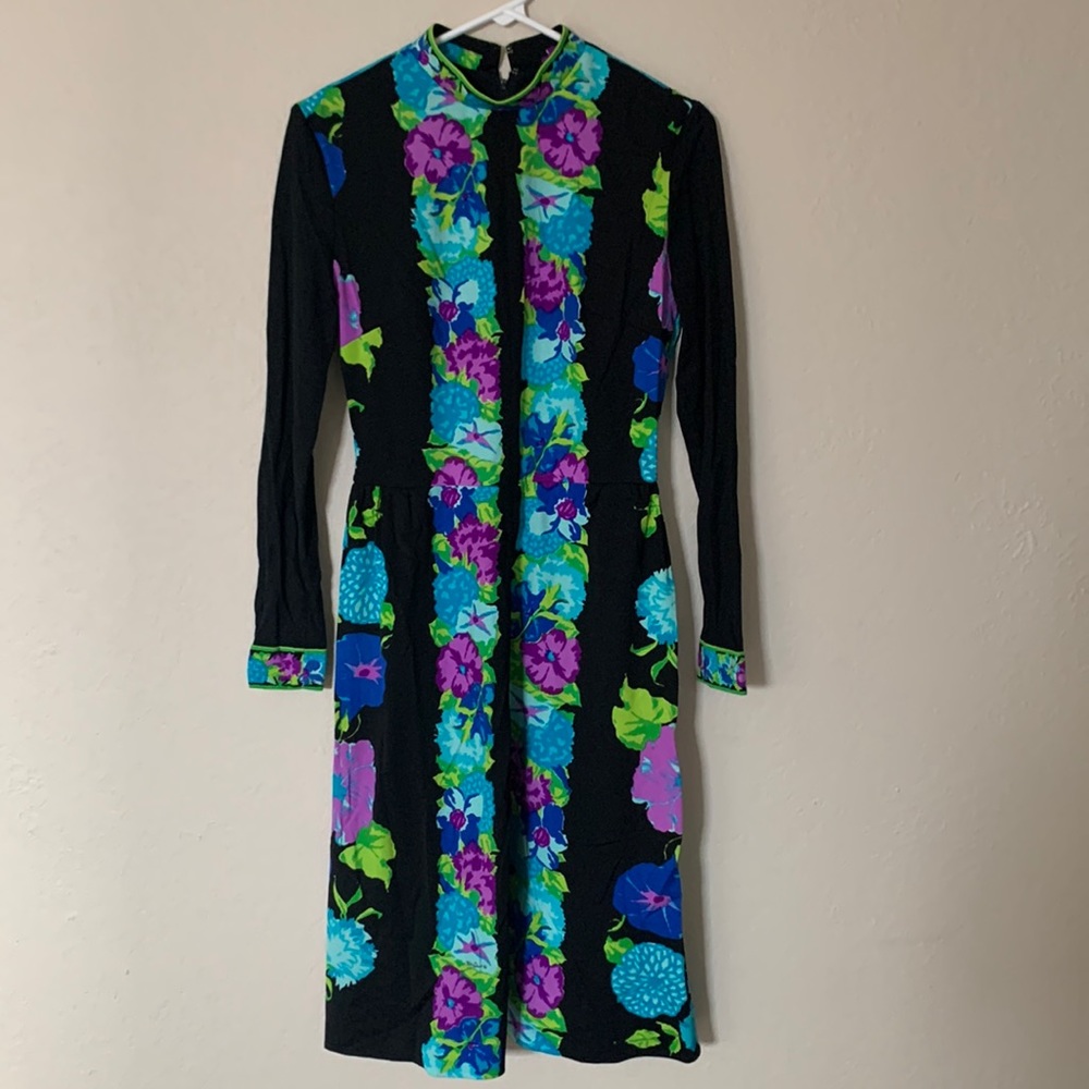 SOLD Mr Dino floral dress vintage 14